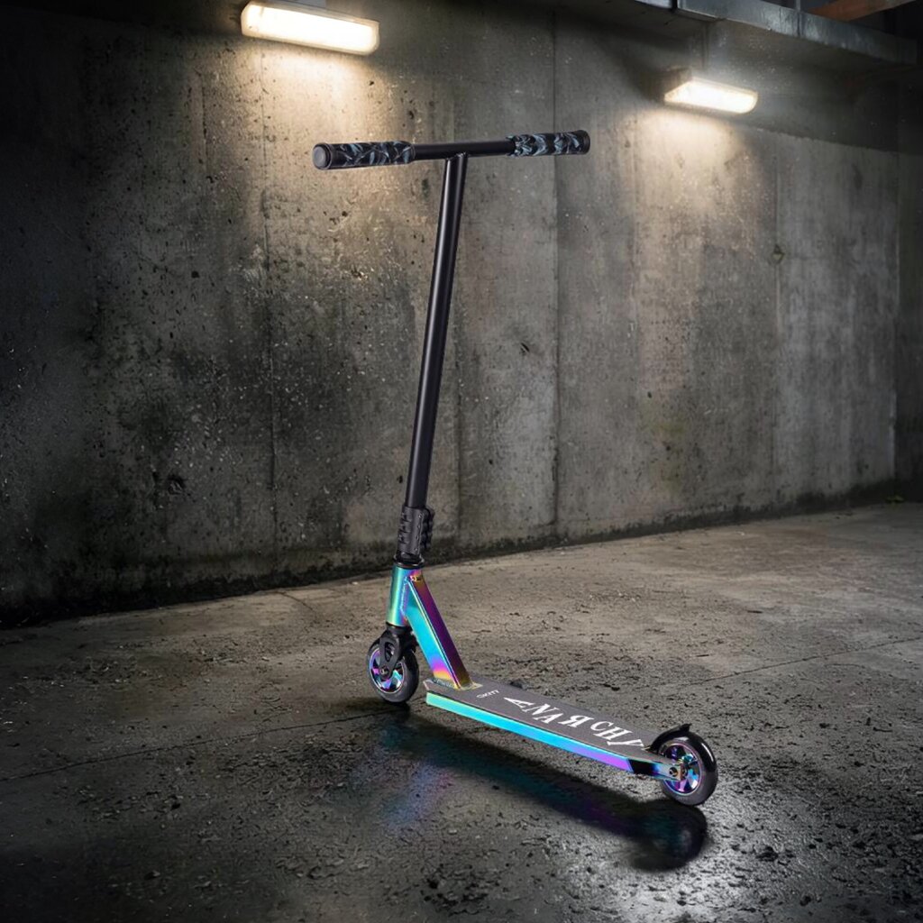 SKITT Freestyle koloběžka Anarchy Rainbow koloběžka zezadu